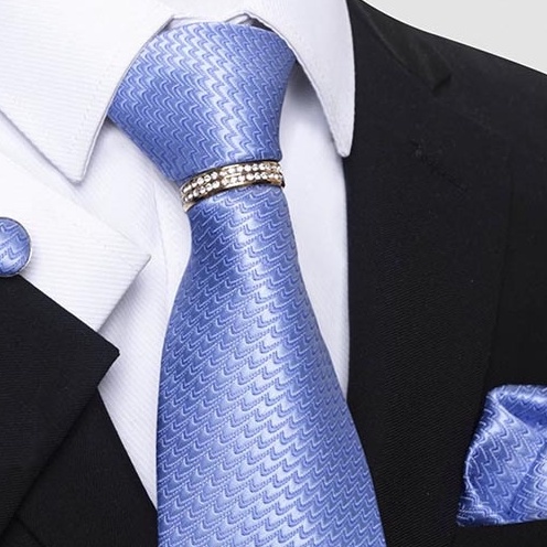 Bộ Cà vạt 4 món gồm Cavat 8cm, khăn cài túi, Măng-set, Nhẫn tròn phụ kiện sang trọng, Cravat chú rể, Calavat công sở