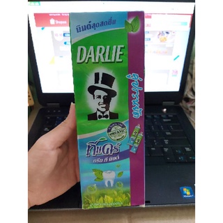Kem đánh răng Thái Darlie