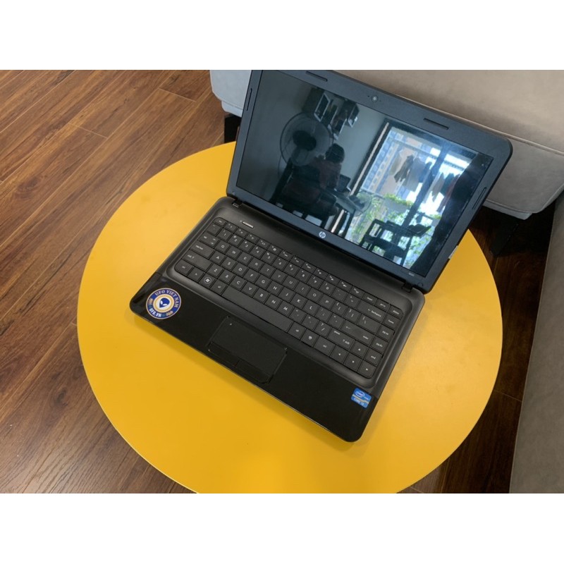 Laptop UFO HP 1000 bóng loáng thời trang văn phòng | BigBuy360 - bigbuy360.vn