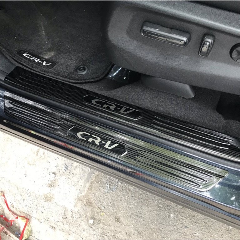 Ốp Bậc Chân, Nẹp Bước Chân Carbon Xe Honda CRV 2022-2018 Mẫu Carbon Cao Cấp Nhất