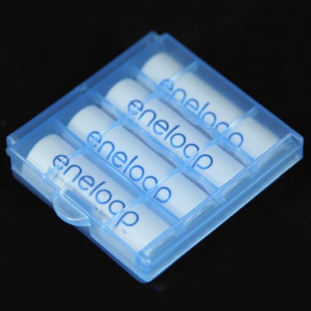 Hộp nhựa đựng pin có thể phát quang trong đêm