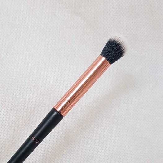 Cọ tạo khối mũi Vacosi N02 - VACOSI ANGLED BLEND BRUSH