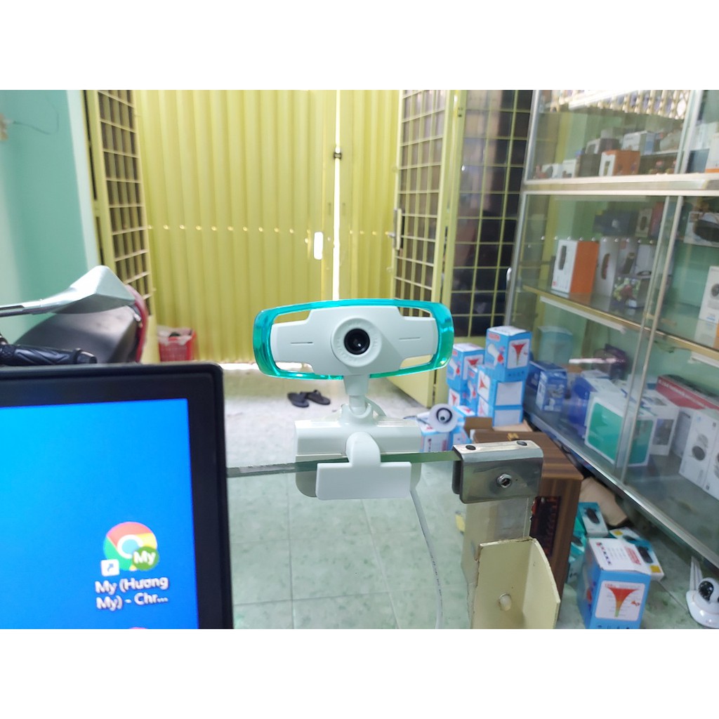 Webcam máy tính có led chủ động tắt mở dạng kẹp HD 720p | BigBuy360 - bigbuy360.vn