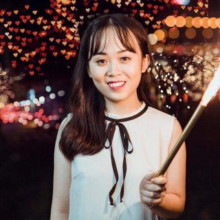 60 cây pháo phụt sinh nhật chụp kỷ yếu