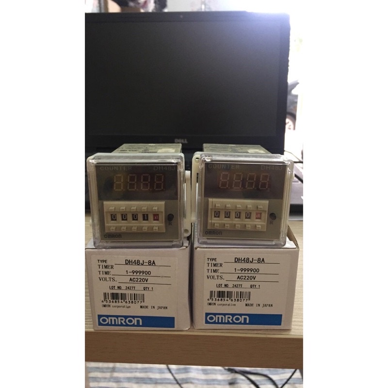 Bộ đếm Omron DH48J-8A (bao gồm cả đế)