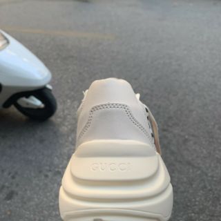 < FLASH SALE > VIDEO + ẢNH THẬT > GIÀY SNEAKER  TRẮNG THẤP CỔ ĐỎ