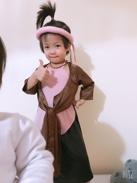 Áo dài tứ thân cho bé