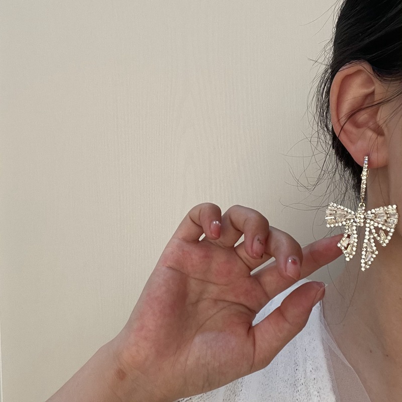 Đôi khuyên tai mạ bạc 925 hình nơ đính kim cương giả sang trọng