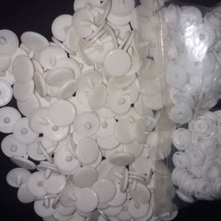 200 chi tiết cho 50 bộ nút bấm áo mưa