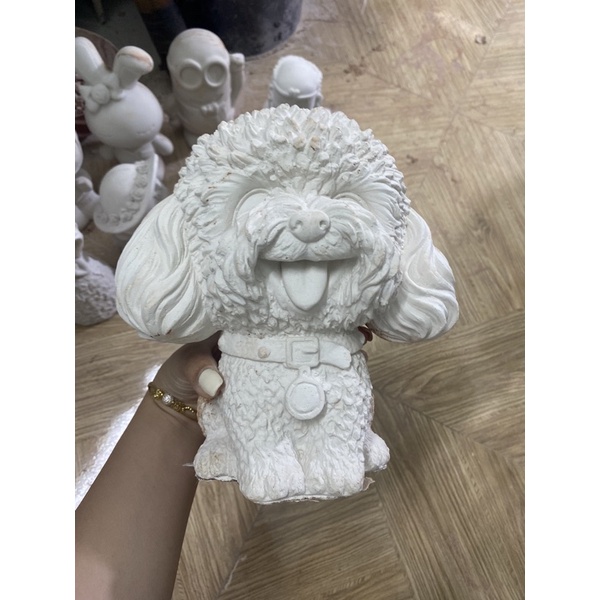 Tượng cún con siêu yêu cầm nặng tay cao 18cm tặng kèm màu kèm cọ