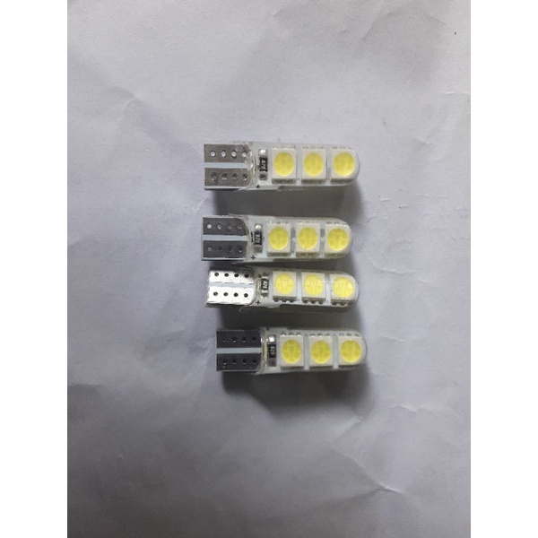 Set 2 bóng đèn led chân T10 cho ô tô hyundai và kia.