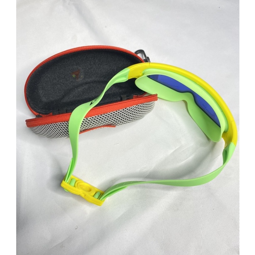 Kính Bơi Kiểu Dáng Thời Trang Nam Nữ Kèm Hộp Đựng Chắc Chắn