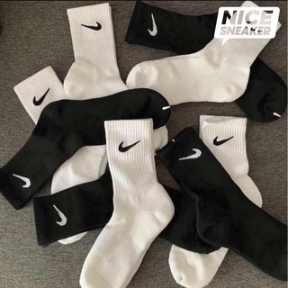 Tất vớ nike cao cổ trắng/đen nam nữ cao cấp