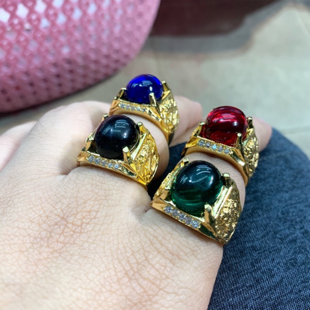 Nhẫn nam mạ vàng đính đá màu có khắc 18k