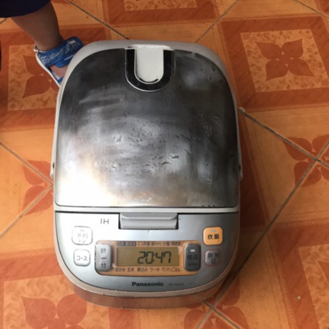 NỒI CƠM ĐIỆN CAO TẦN IH PANASONIC SR-HC103 1.5 l