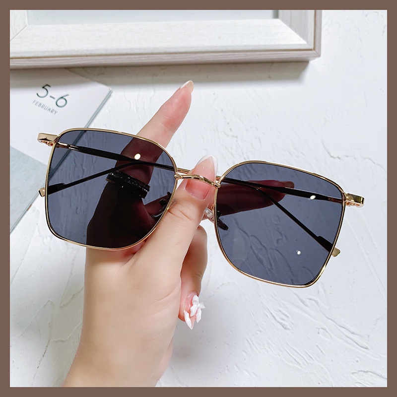 Kính Mát Gọng Vuông Thay Đổi Màu Sắc Phong Cách Đường Phố Đơn Giản Thời Trang Cho Nữ