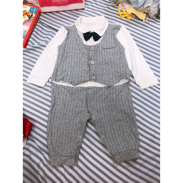 Thanh lý bộ vest bé trai siz 90