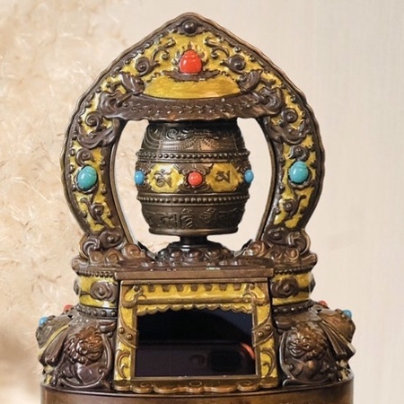 Kinh Luân Để Bàn, Ôtô Chạy Bằng Pin Và Năng Lượng Mặt Trời