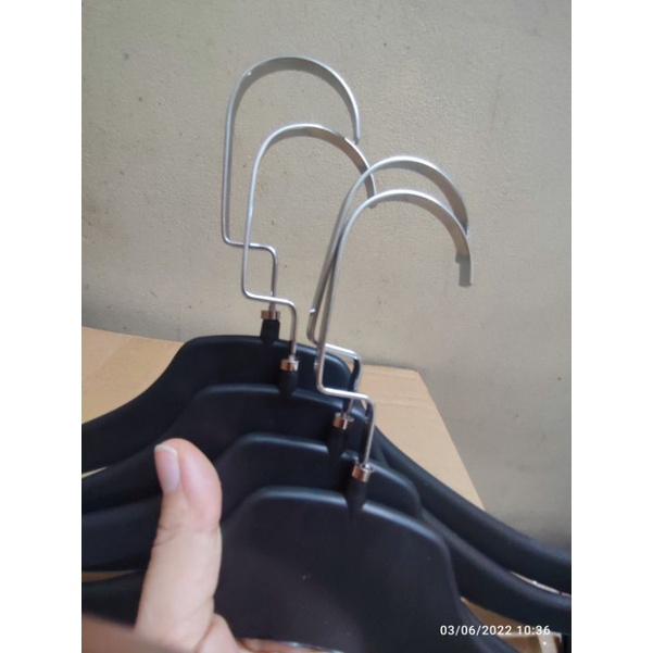 Móc treo quần áo nam nữ,mắc nhựa vai dẹt đầu móc vuông,phụ kiện cho shop thời trang