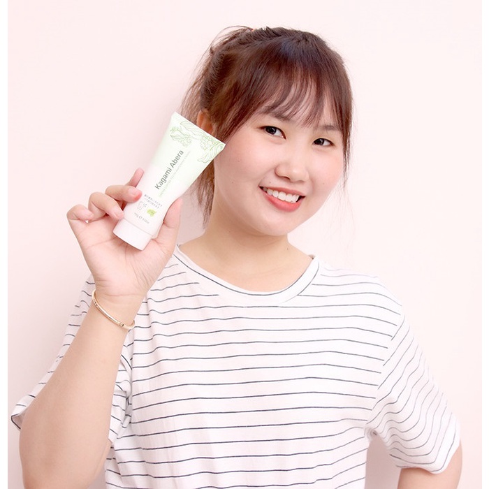 Men trắng răng Kagami Abera 110g đánh bay vết ố vàng và giúp răng trắng sáng