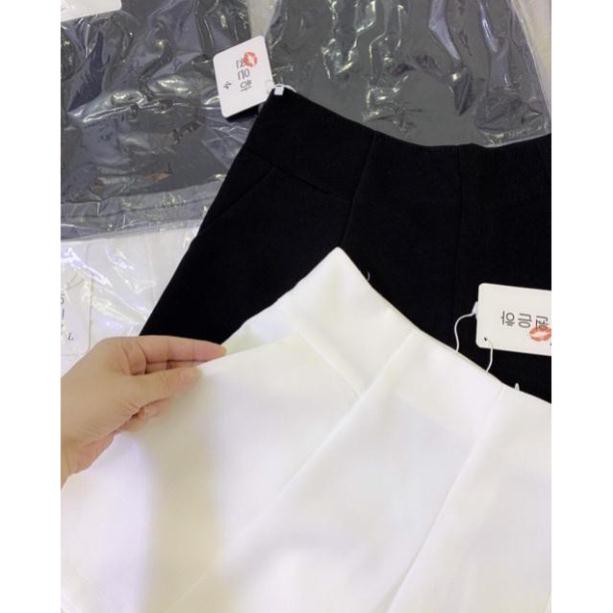 Quần short cạp cao túi vuông