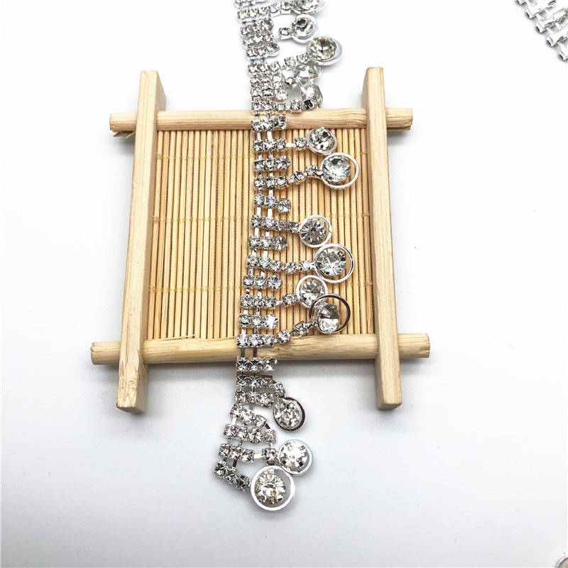 1992381     Phụ Kiện Trang Trí Túi Xách / Giày Cao Gót Đính Đá Phối Dây Xích Tua Rua Thời Trang Sang Trọng