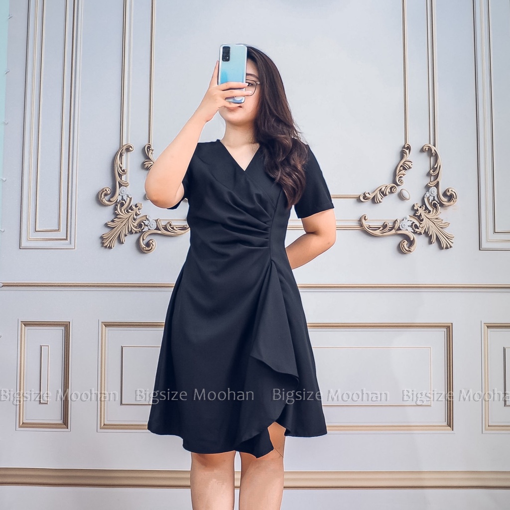 [BIGSIZE MOOHAN] ⚡️𝐌𝐈𝐄̂̃𝐍 𝐏𝐇𝐈́ 𝐒𝐇𝐈𝐏⚡️ĐẦM BIGSIZE NHÚN EO CỔ V DÁNG XÒE