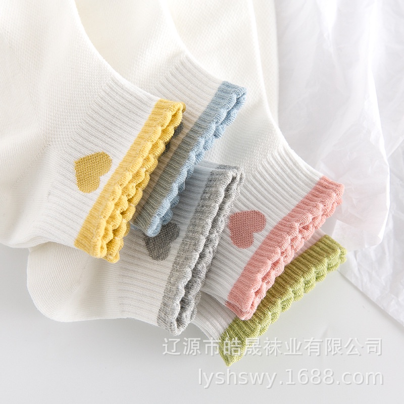 Vớ tất trắng cổ trung hình trái tim viền màu cổ chân