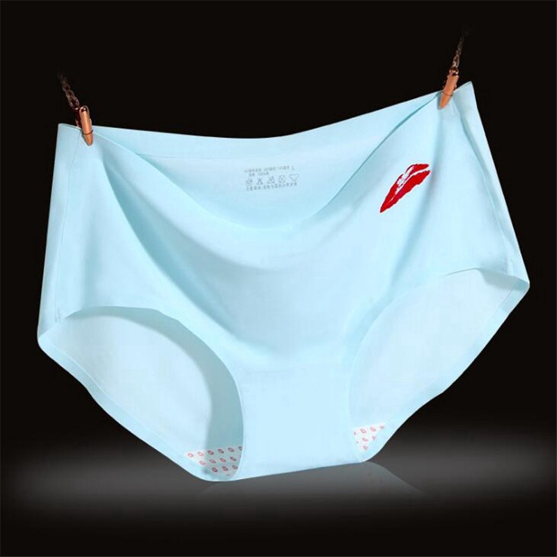 Quần lót lụa không đường may thoáng khí cho nữ