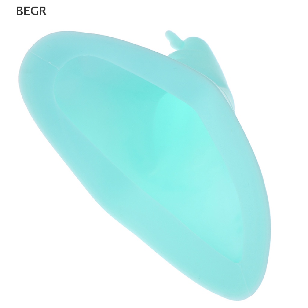 Dụng Cụ Đi Tiểu Bằng Silicone Có Phễu Cho Nữ