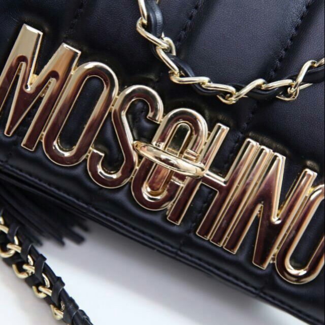 Moschino dây xích