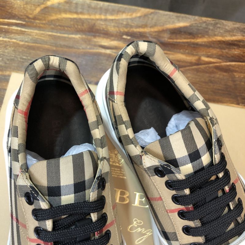 Giày thể thao nam đế cao mặt giày thiết kế họa tiết kẻ caro Burberry BBR