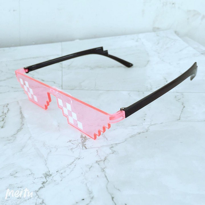 Kính xếp hình Minecarft đen vàng hồng phong cách cá tính