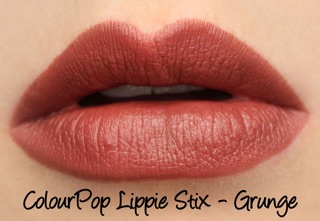 Son Colourpop lippie stix