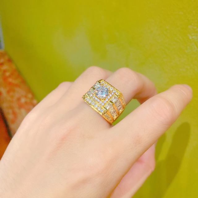 Nhẩn nam đá bagguet hột trụ cao mạ vàng