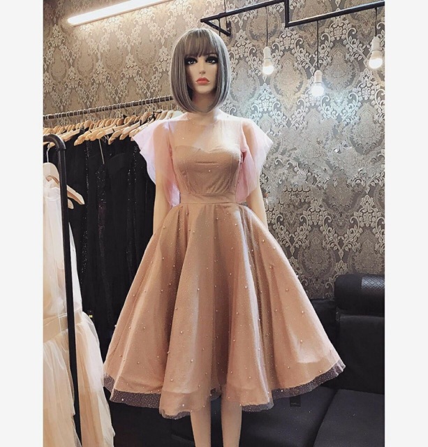 Đầm xoè tay loe đính cườm