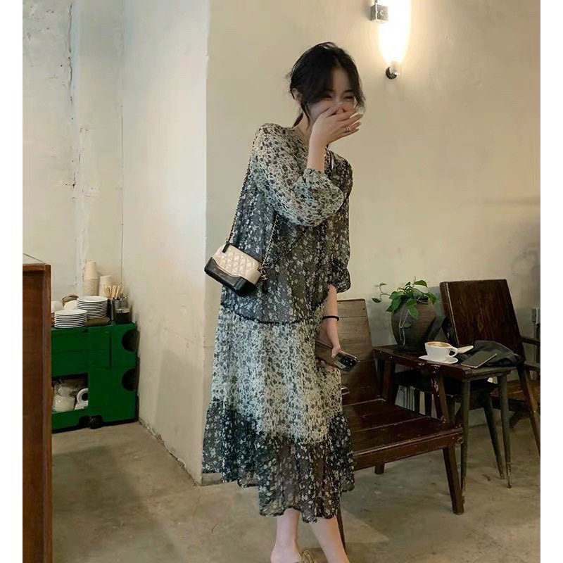 Váy xuông voan hoạ tiết xinh xắn