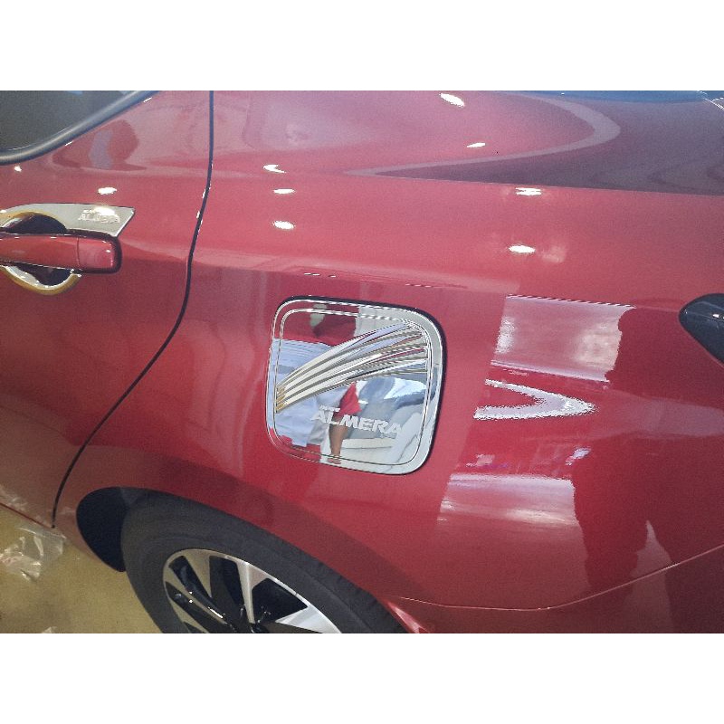 Ốp nắp bình xăng xe Nissan Almera 2020 2021 2022 mạ crom cao cấp