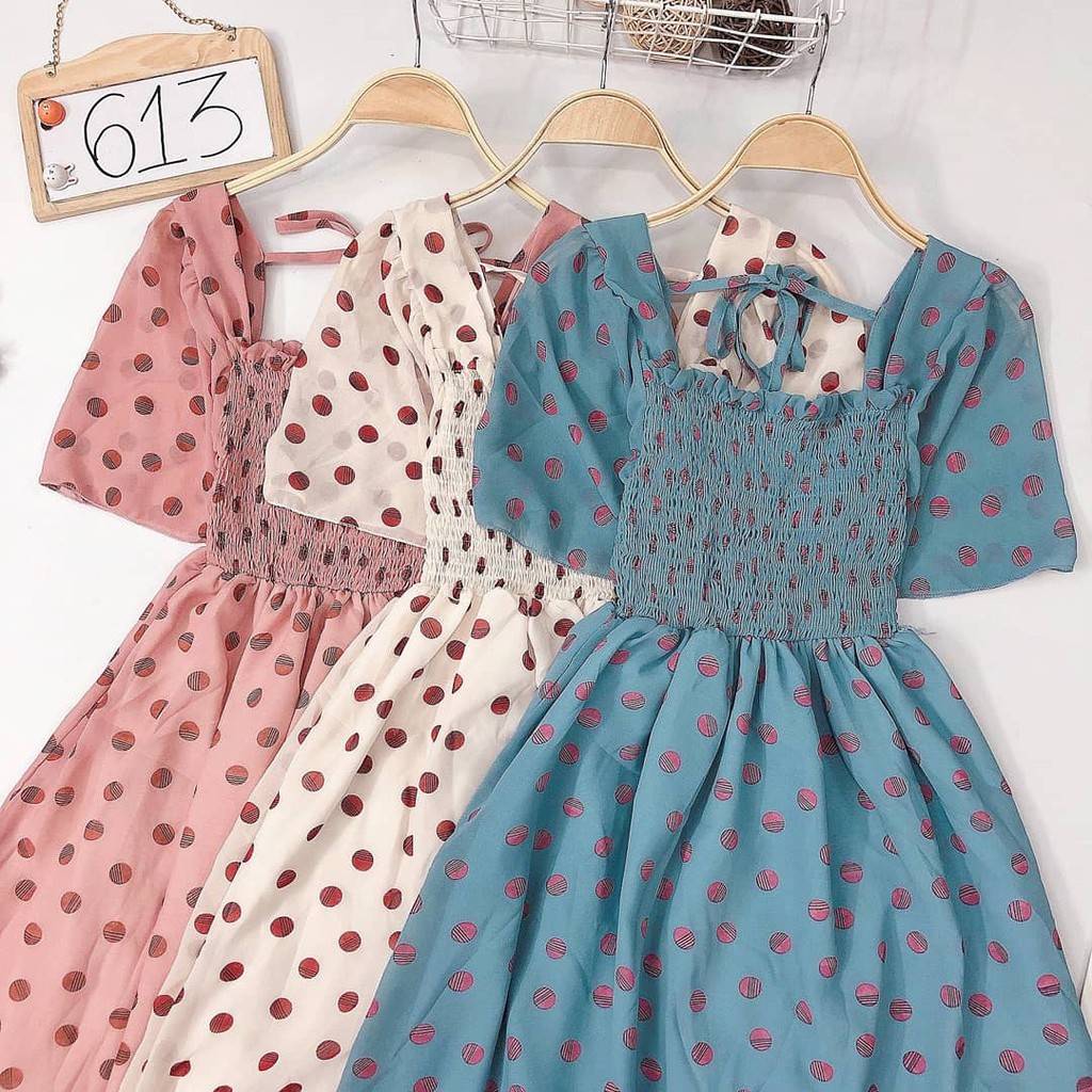 Đầm maxi voan bi, tay loe