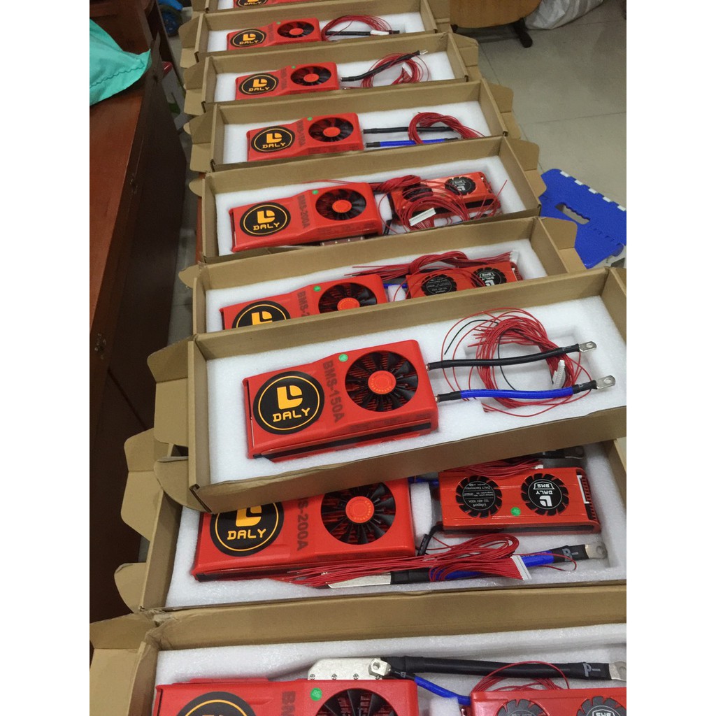 Mạch bảo vệ pin LifePO4 15S 16S 48V 100A 150A 200A 400A