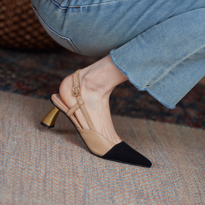 Giày cao gót IELGY mũi nhọn phối màu không gian phong cách retro niche cho nữ