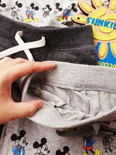 Quần Baby Gap mickey in màu và quần xám