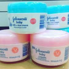 Kem Dưỡng Da Johnson’s Baby Milk Cream Nắp Xanh 50g chính hãng cty nhập khẩu 50g