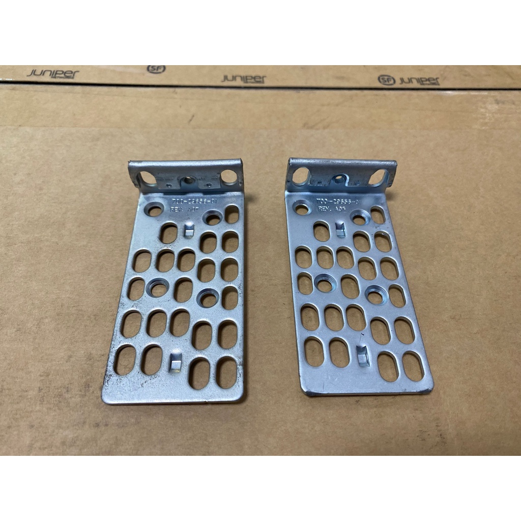 🍀🍀Cặp tai gắn tủ rack cho Switch Cisco 2960 - 2950 -  2960 - 3500 - 3750