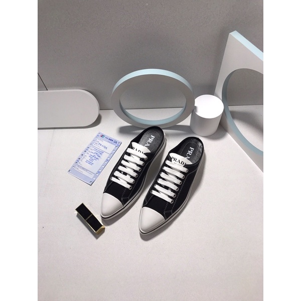 Giày sneaker đạp gót Prada mũi nhọn cao cấp