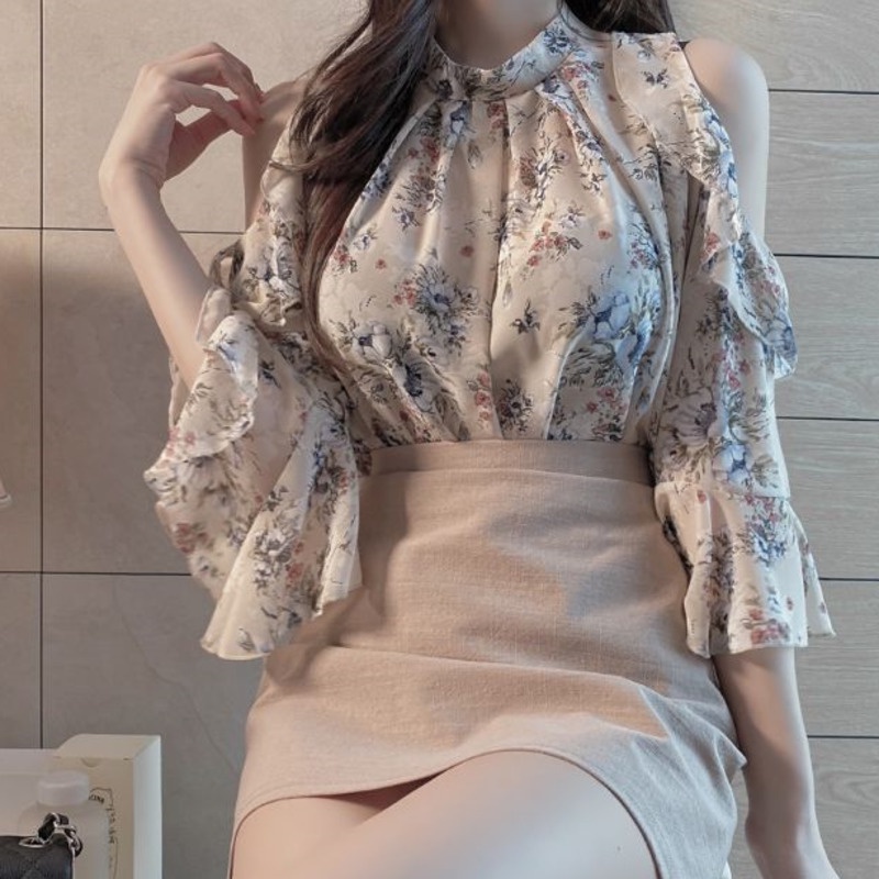 Áo chiffon cổ tròn họa tiết hoa hợp thời trang