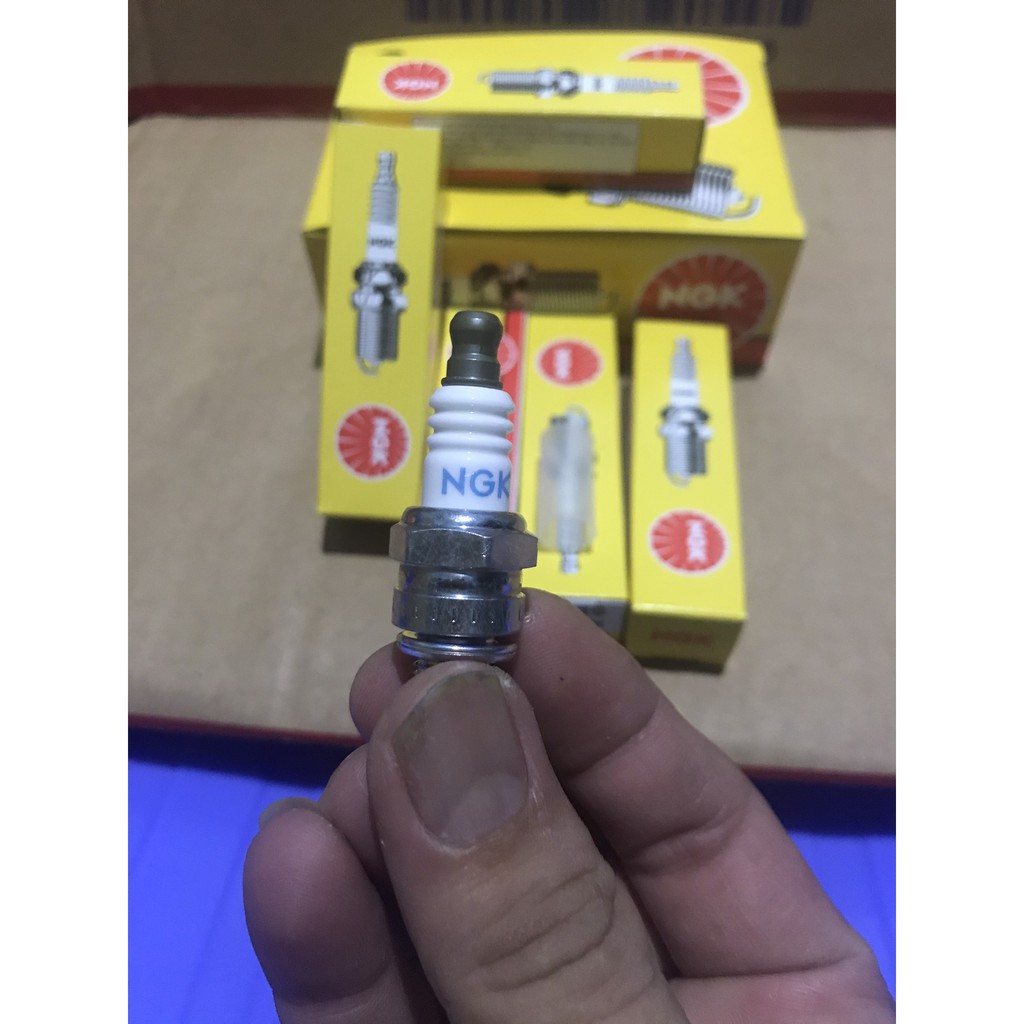 Bugi  máy cắt cỏ 4 thì GX35 NGK hàng chính hãng