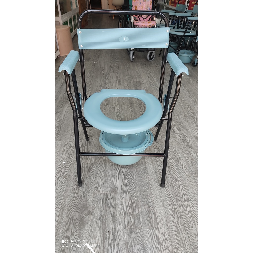 GHẾ BÔ VỆ SINH CHO NGƯỜI GIÀ FS-899
