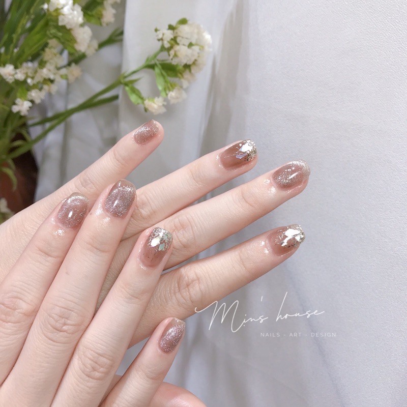 [Nailbox] Mẫu nail tông nâu thạch mix xà cừ và mắt mèo kim cương siêu hot thiết kế by Mịn's house