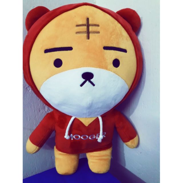 Gấu Ryan size to 60cm . Gấu đến từ hàn quốc . Gấu lông mịn đẹp . Bạn nào fan ryan rước em về đội nhé . Giá cực kì hấp dẫ